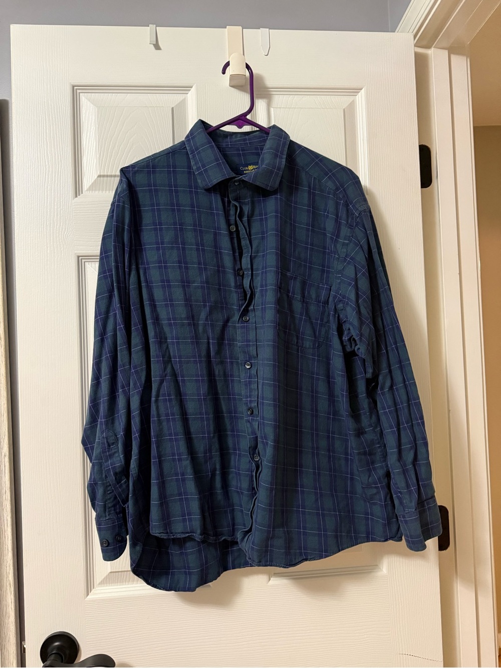 Club Room Men's Navy and Green Plaid Button-Down Shirt